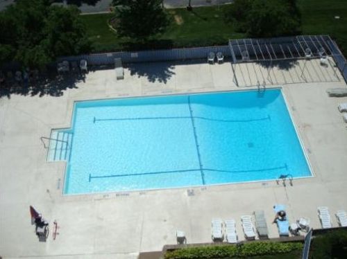 7033 Kedzie Ave, Chicago IL  60645-2845 exterior