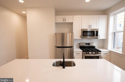 1500 Dickinson St, Philadelphia PA 19146-4757 exterior