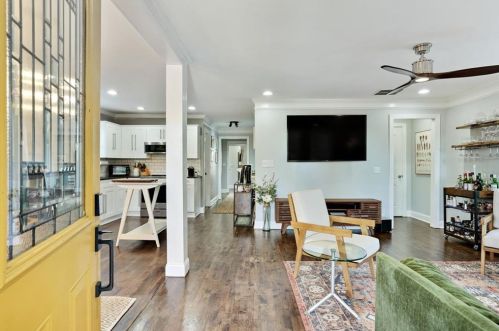 2266 Memorial Dr, Atlanta GA  30317-3160 exterior