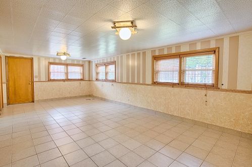 4668 Devon Ave, Chicago IL 60712-4420 exterior