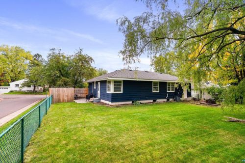 927 40th Ave, Duluth MN 55807-1661 exterior