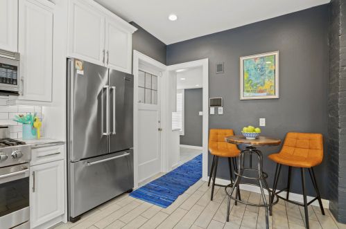 2723 Edgewood Ave, Milwaukee WI  53211-2913 exterior