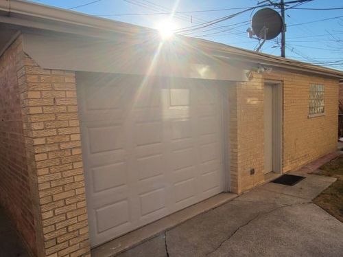 3719 79 St, Chicago IL 60652-2047 exterior