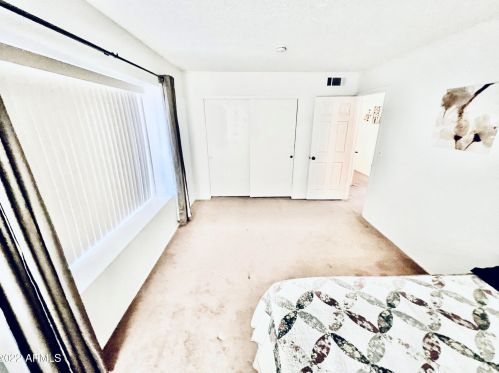 2710 87 Ave, Phoenix AZ 85037-2427 exterior