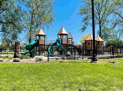 1125 Mishawaka Ave, Mishawaka IN 46544-2416 exterior