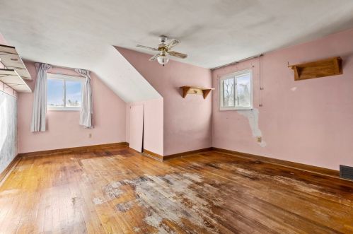 1717 Sillview Dr, Pittsburgh PA 15243-1558 exterior