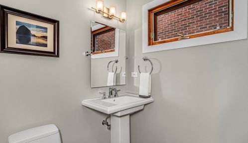 4231 Richmond St, Chicago IL 60618-2615 exterior