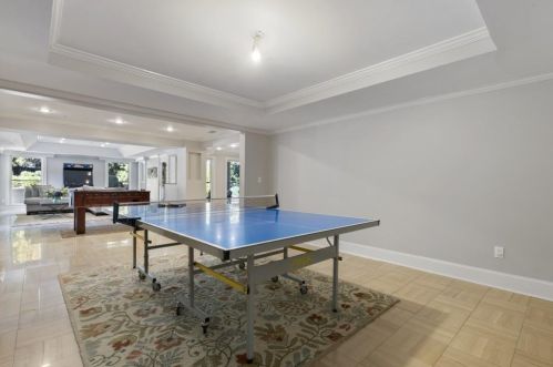 5625 Cross Gate Dr, Atlanta GA 30327-4815 exterior