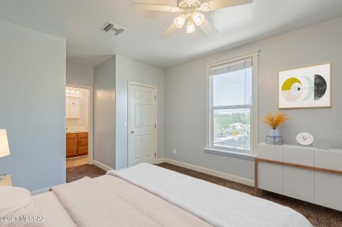 1070 Miles St, Tucson AZ 85719-6140 exterior