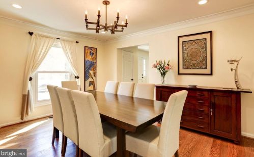 733 Rdg Dr, Mc Lean VA 22101-1620 exterior