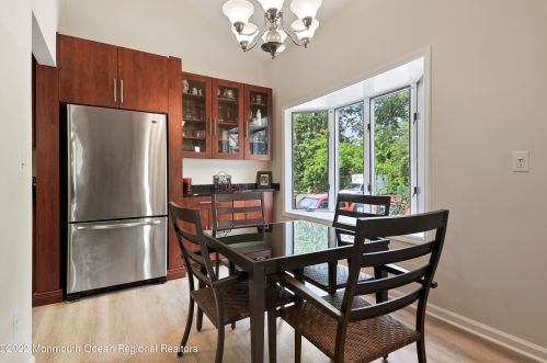 6 Eunice Ln, West Long Branch NJ  07764-1582 exterior