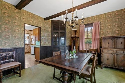 179 3 Ave, Milford CT 06460-5248 exterior