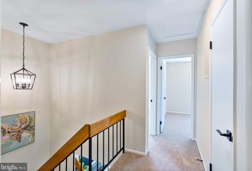 12124 Captiva Ct, Herndon VA 20191-1205 exterior