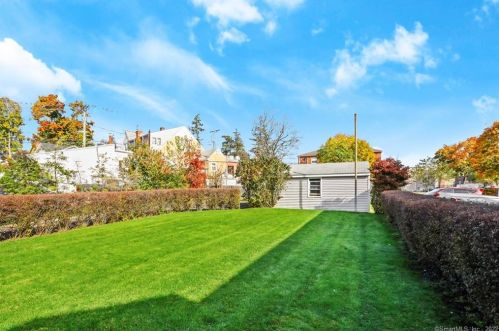 60 Stuart Ave, Norwalk CT 06850-3131 exterior