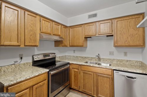 50 Avonshire Ct, Silver Spring MD  20904-6712 exterior