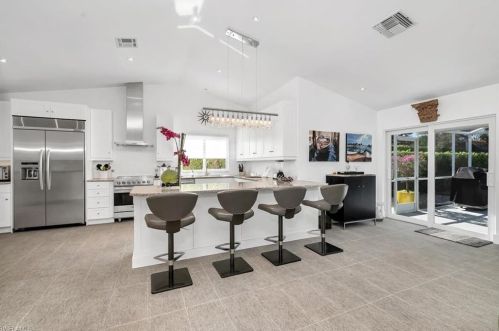 9997 Boca Cir, Naples FL 34109-7315 exterior