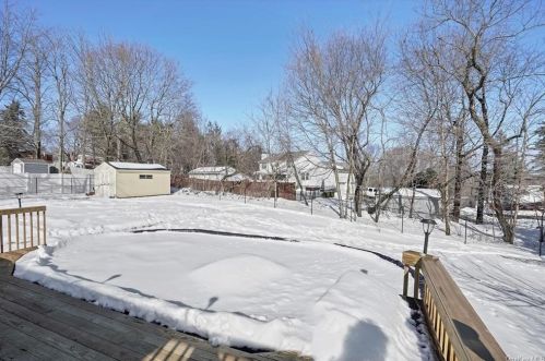 38 Kevin Hts, Poughkeepsie NY 12603-4320 exterior