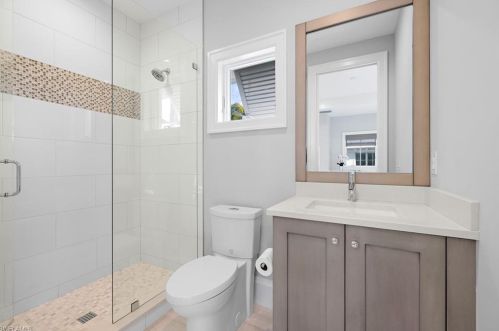 730 6 Ave, Naples FL 34120-4946 exterior