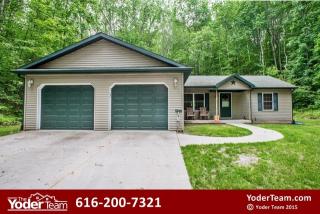 8347 Palmer Rd, Belding MI  48809-8513 exterior