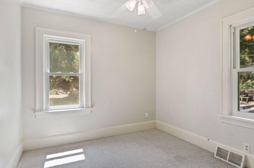 1012 6 St, Saint Paul MN 55106-4609 exterior