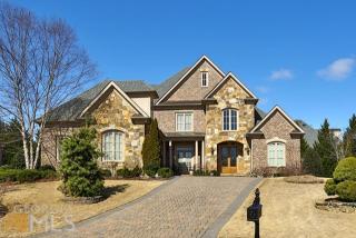 8090 Prestwick Cir, Duluth, GA 30097-6673