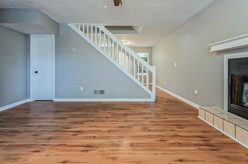 6299 Marbut Farms Ln, Lithonia GA 30058-8977 exterior