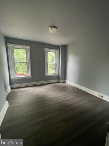 213 Hamilton Ave, Darby PA 19023-2004 exterior