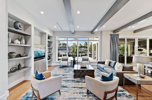 1501 Bluefin Ct, Naples FL 34102-1576 exterior