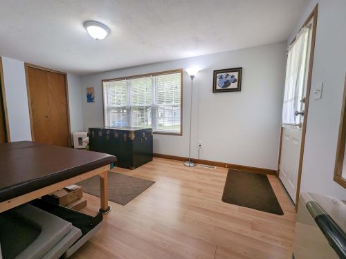 5 Dawn Dr, Concord NH 03303-2050 exterior