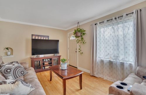 1969 96, Milwaukee WI 53227-1422 exterior