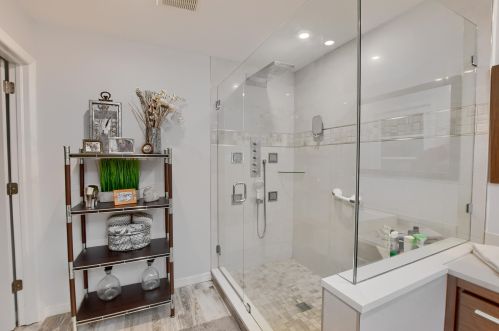 5670 Kiowa Cir, Boynton Beach FL 33437-1901 exterior