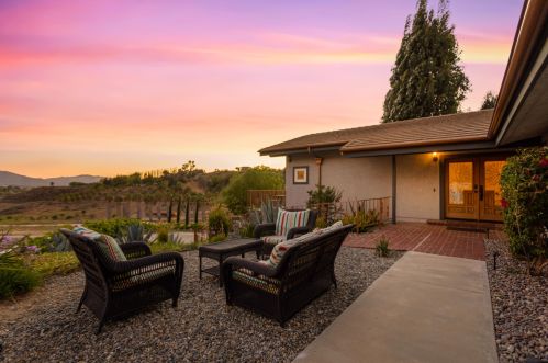 35025 Linda Rosea Rd, Temecula CA 92592-9529 exterior