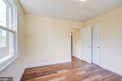 215 Highland Ave, Rockville MD  20850-4136 exterior