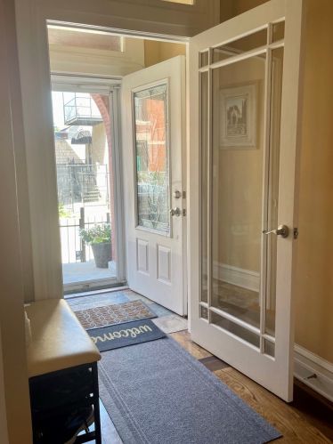 3631 Calumet Ave, Chicago, IL 60653-1103