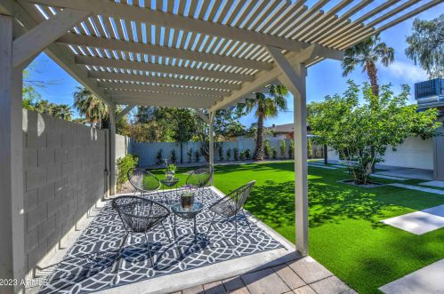 4043 44th Pl, Phoenix AZ  85018-5401 exterior