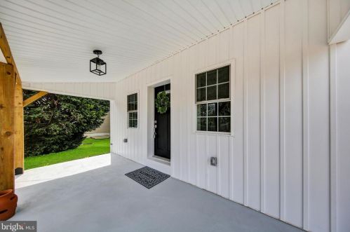 220 Hearn Ave, Berwyn, PA 19312-1806