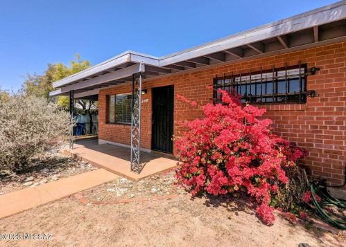 611 Seneca St, Tucson AZ  85705-8943 exterior