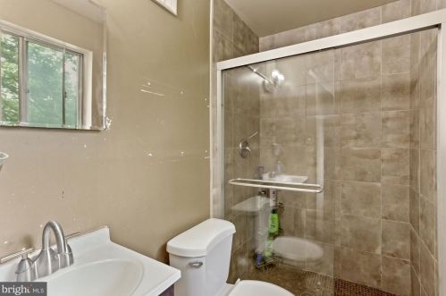 906 Belgrade Rd, Silver Spring MD 20902-3248 exterior