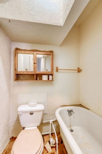 5133 Homan Ave, Chicago IL 60655-2610 exterior