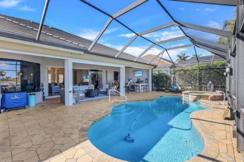 8737 Hideaway Harbor Ct, Naples FL 34120-4327 exterior