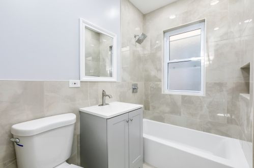 5410 Kimball Ave, Chicago IL  60625-4620 exterior