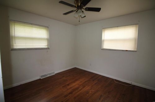 8605 Ardelia Ave, Saint Louis MO 63114-4439 exterior