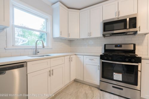 127 Berkeley Ter, Plainfield NJ 07062-1502 exterior