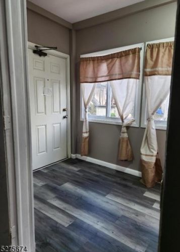 519 24th St, Paterson, NJ 07514-2405