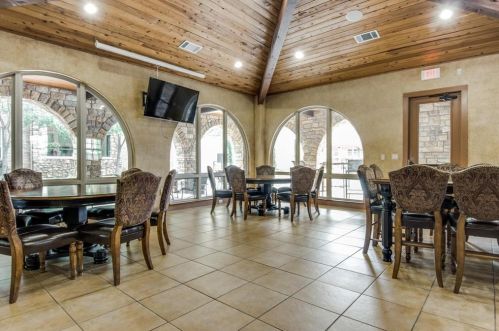 522 Via Amalfi, Irving, TX 75039-2852