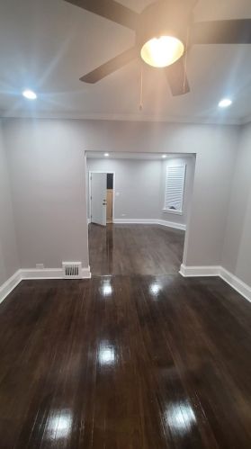 2 137 Pl, Chicago IL 60827-2909 exterior