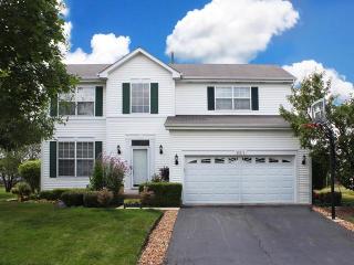 961 Shoreline Dr, Aurora IL  60504-6578 exterior