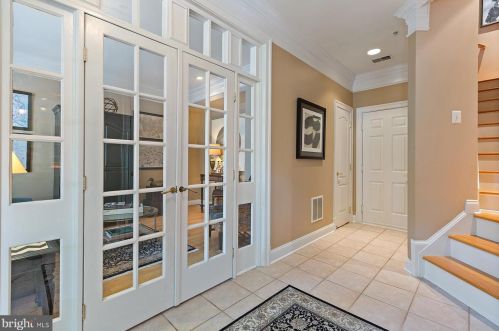 393 Cameron Sta Blvd, Alexandria VA 22304-8681 exterior