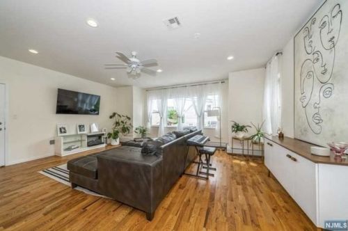 234 Division St, Cliffside Park NJ 07010-2305 exterior