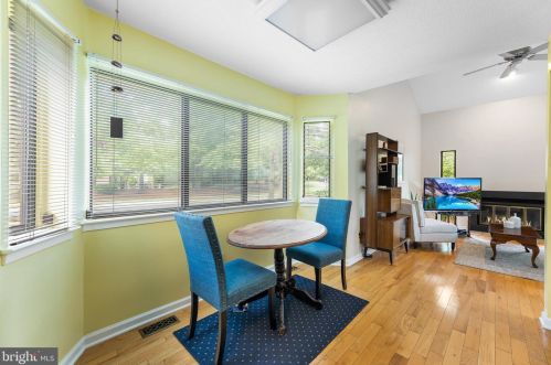 160 Sayre Dr, Princeton NJ 08540-5839 exterior